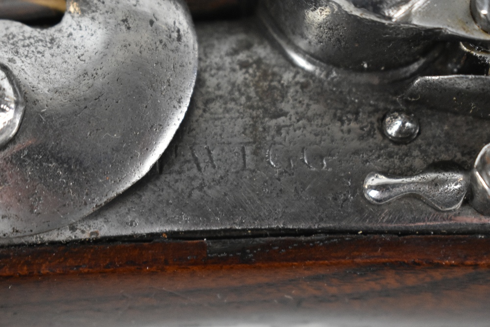 A late 18th century flintlock blunderbuss, the plate inscribed 'Twigg', with adzed detail to the - Image 2 of 4