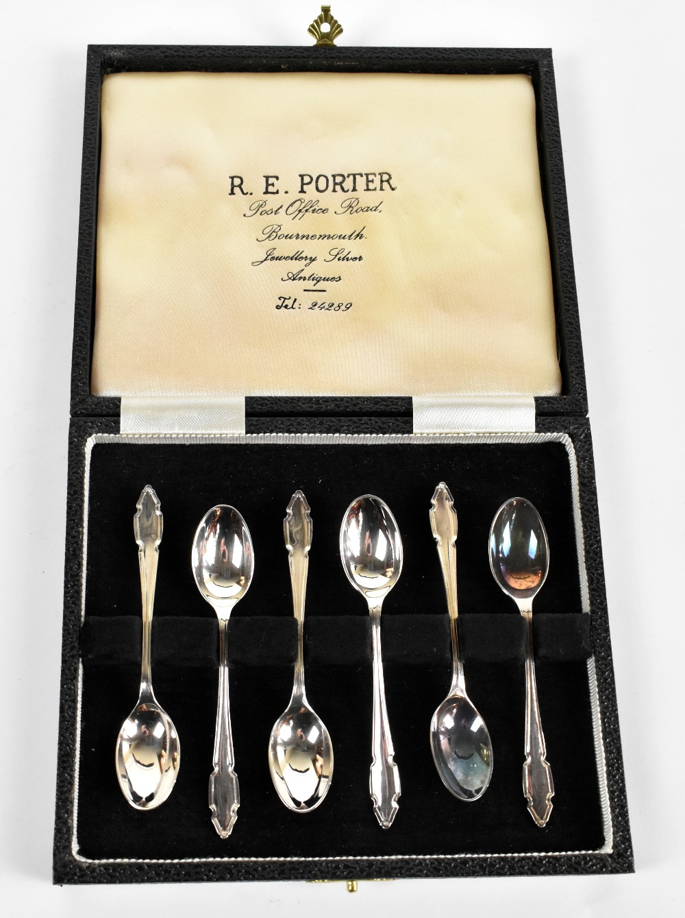 RE PORTER; a cased set of six Elizabeth II hallmarked silver coffee spoons, Sheffield 1985, length