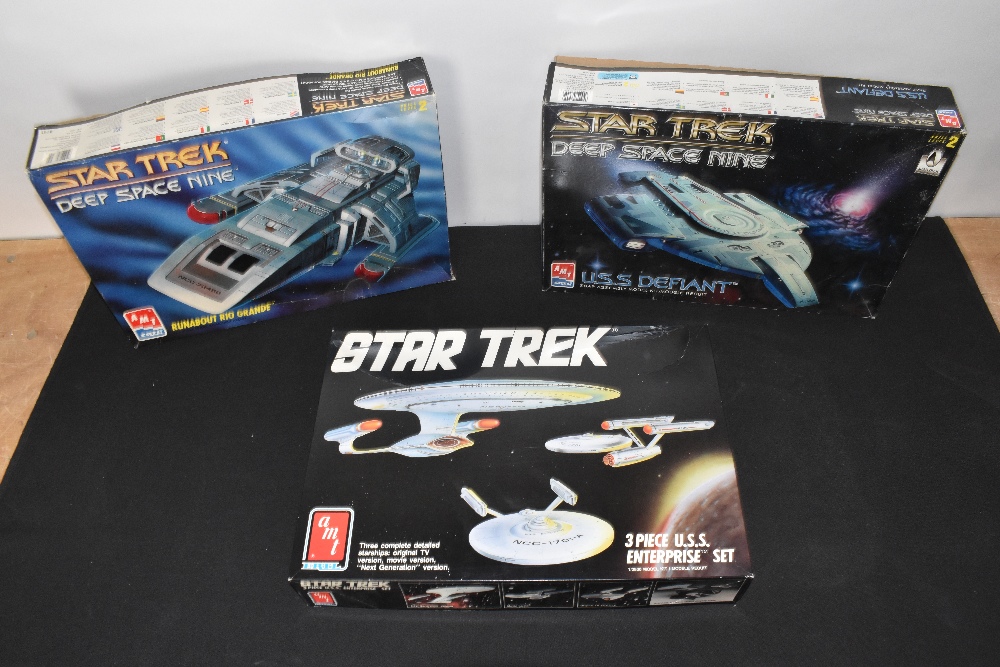 AMT; nine boxed Star Trek model kits including USS Enterprise, Kazon ship, USS Defiance, Kingdom - Bild 4 aus 4