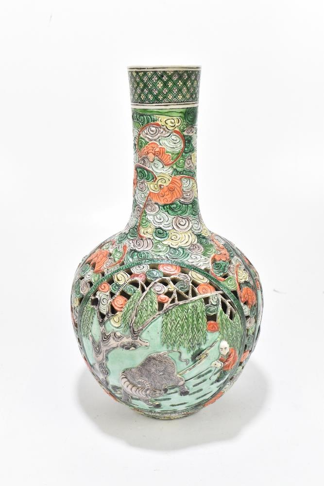 A 19th century Chinese reticulated porcelain Famille Verte vase, decorated throughout with bats, and - Image 3 of 5