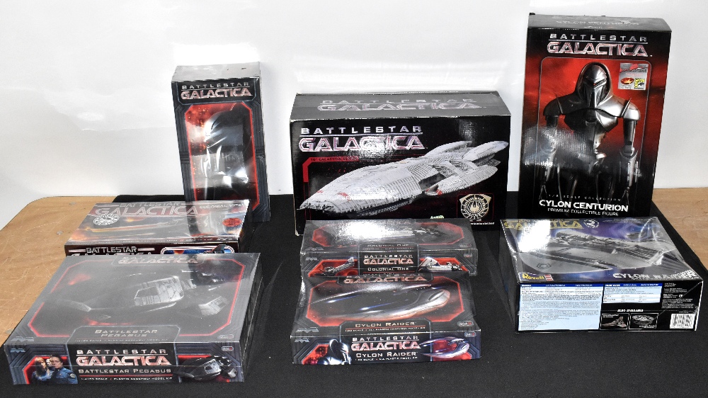 BATTLESTAR GALACTICA INTEREST; nine boxed models including Moebius models example of Colonial One,