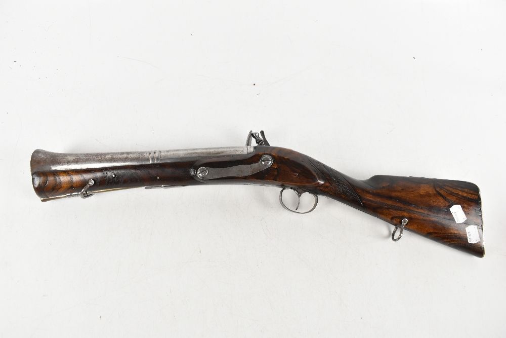 A late 18th century flintlock blunderbuss, the plate inscribed 'Twigg', with adzed detail to the - Image 4 of 4