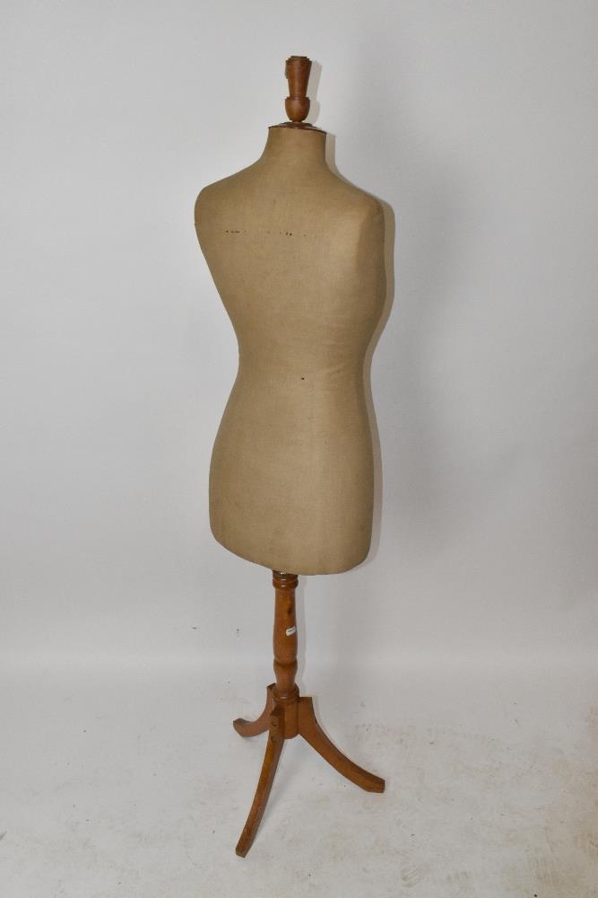 An early 20th century c.1900 French mannequin/tailor's dummy, with beige cloth to body and solid - Image 5 of 5