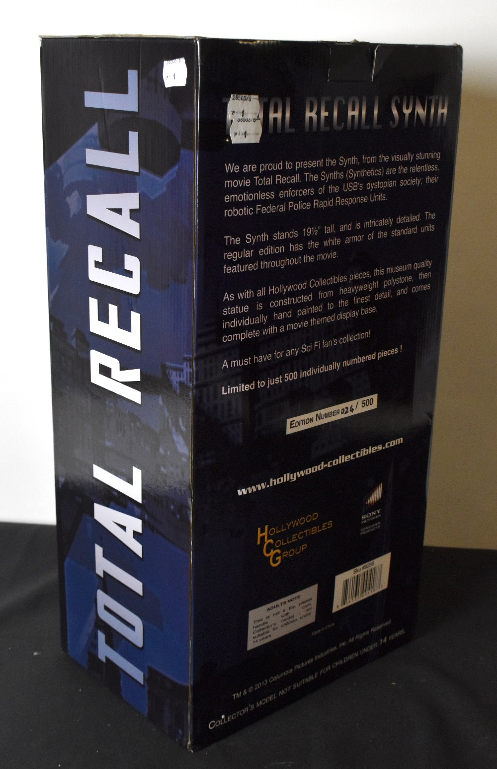 HOLLYWOOD COLLECTABLES GROUP; a boxed limited edition figure 'Total Recall Synth', 024/500. - Image 2 of 2