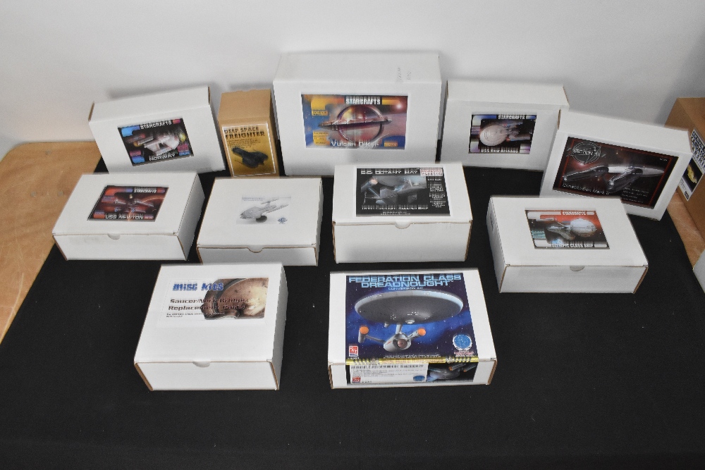 STAR TREK; a collection of thirty five boxed precision model kits. - Bild 4 aus 4