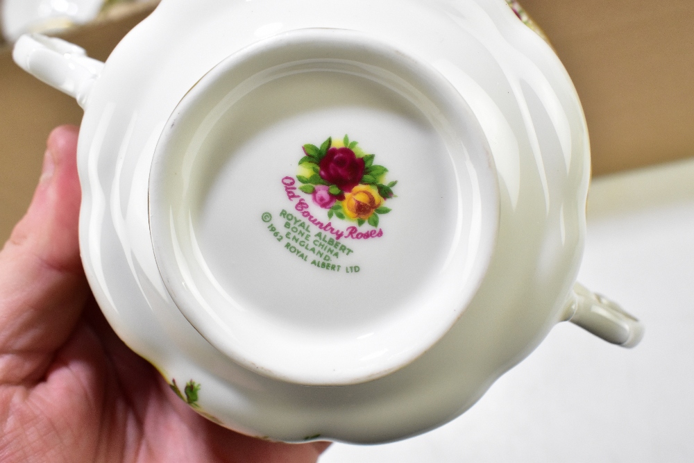 ROYAL ALBERT a tea and dinner service decorated in the 'Old Country Roses' pattern - Image 2 of 2