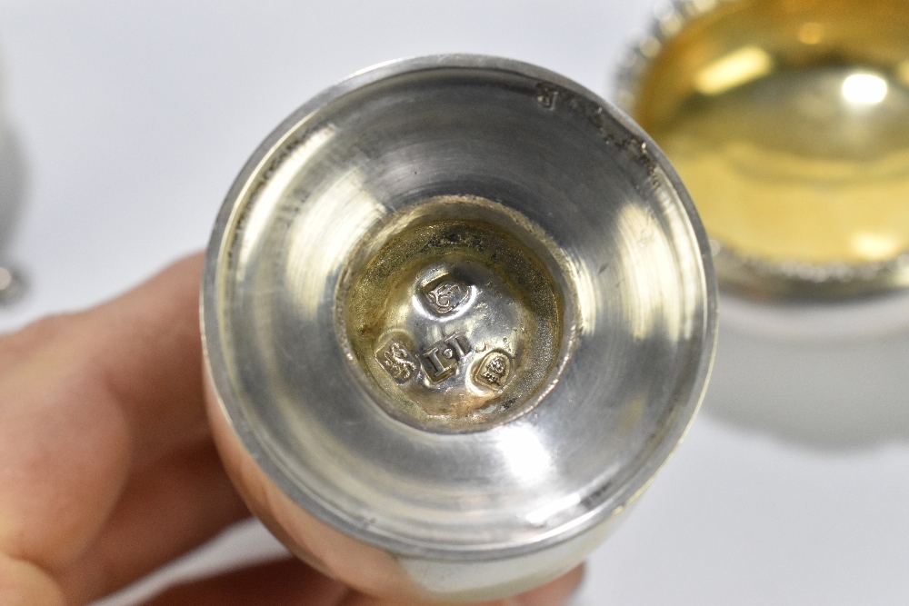 JOHN DELMESTER; a George III hallmarked silver sugar caster with engraved family motto, London 1764, - Image 3 of 4