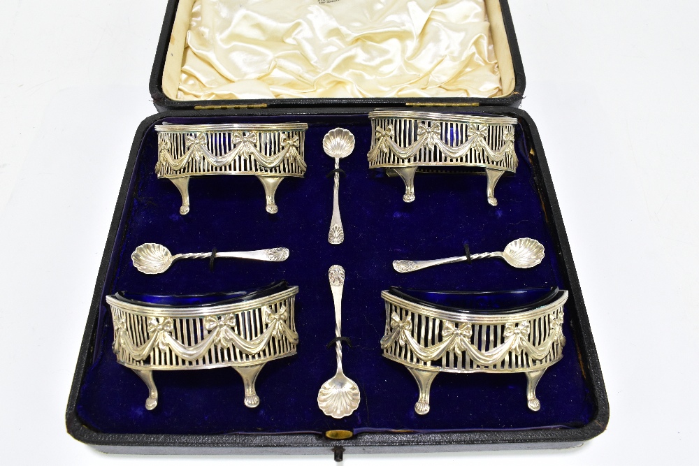 GEORGE NATHAN & RIDLEY HAYES; a cased set of four Edward VII hallmarked silver open salts of oval - Image 2 of 6