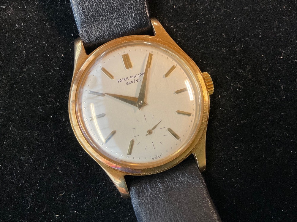 PATEK PHILIPPE; a gentleman's vintage 18ct yellow gold Calatrava wristwatch with baton markers to - Image 6 of 8