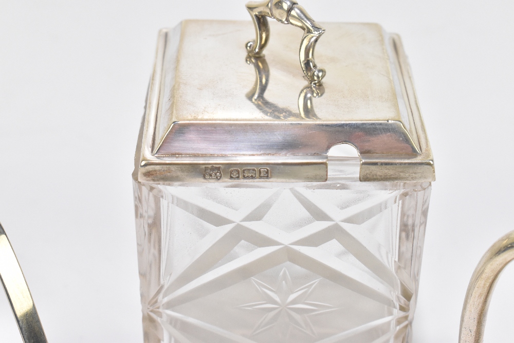 A late Victorian hallmarked silver christening mug with engraved inscription, London 1900, height - Image 2 of 4