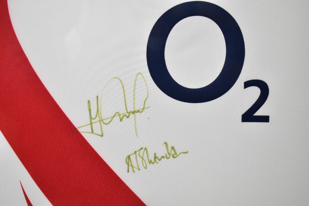 SALE SHARKS & ENGLAND; a 2007 England Rugby shirt signed by Andrew Sheridan and Mark Cueto, framed - Image 2 of 3