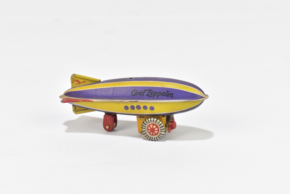 A German miniature wind up zeppelin, in original box. - Image 4 of 5