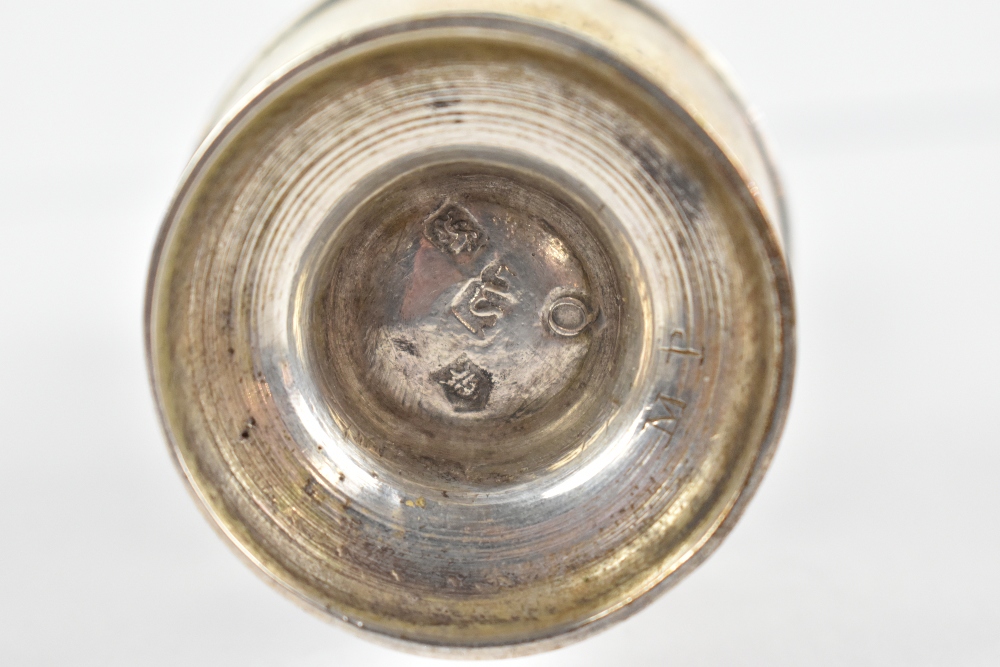 A George III hallmarked silver pepper pot of baluster form, London 1811, height 8.5cm, approx. 2. - Image 2 of 2