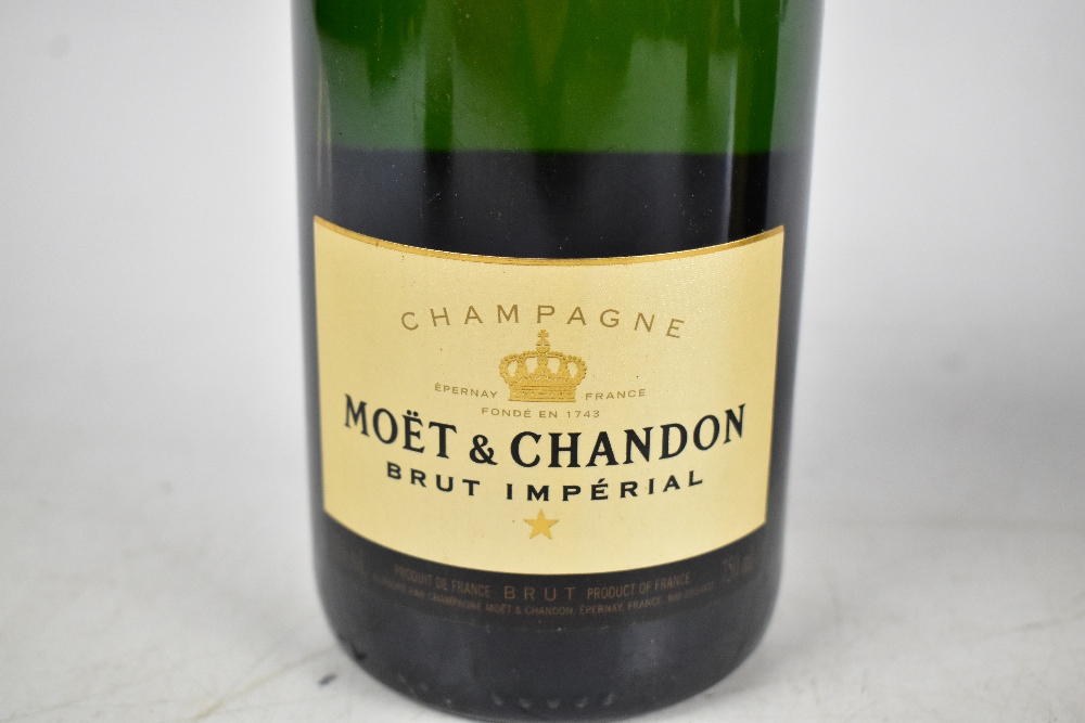CHAMPAGNE; a bottle of Moet & Chandon Brut Imperial 1911 and a further bottle of Moet & Chandon, - Image 4 of 4
