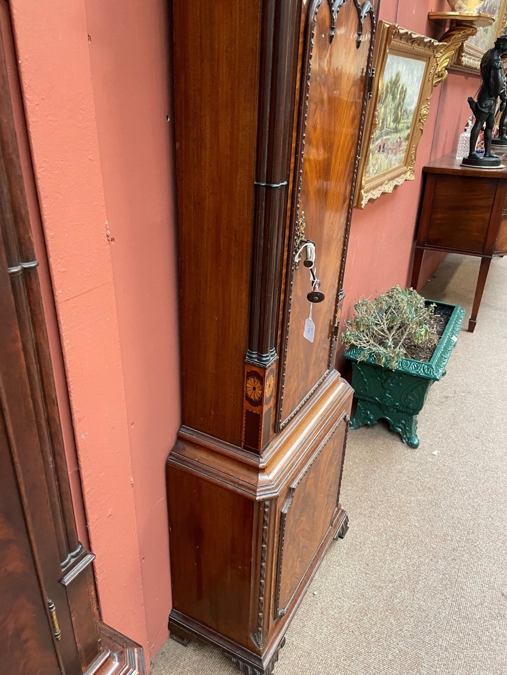 A George III mahogany and inlaid longcase clock, the elaborate swan neck pediment above fret - Bild 11 aus 18