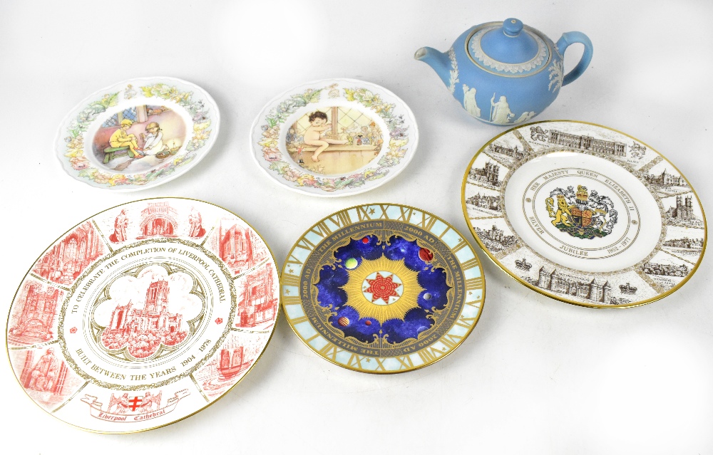 A quantity of Royal Worcester 'Evesham' and 'Strawberry Fair' pattern oven-to-table ware, - Image 2 of 2