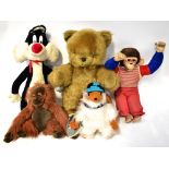 A good quantity of mixed vintage and modern soft toys, dolls, etc,