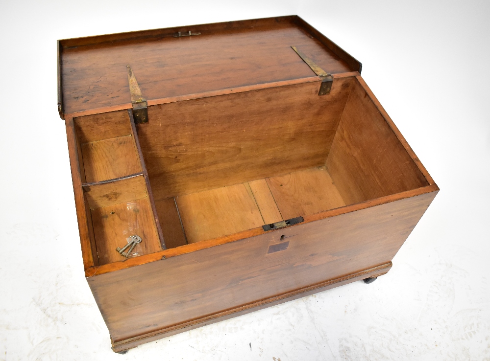 A 19th century stained wooden chest with iron drop handles, - Bild 2 aus 2