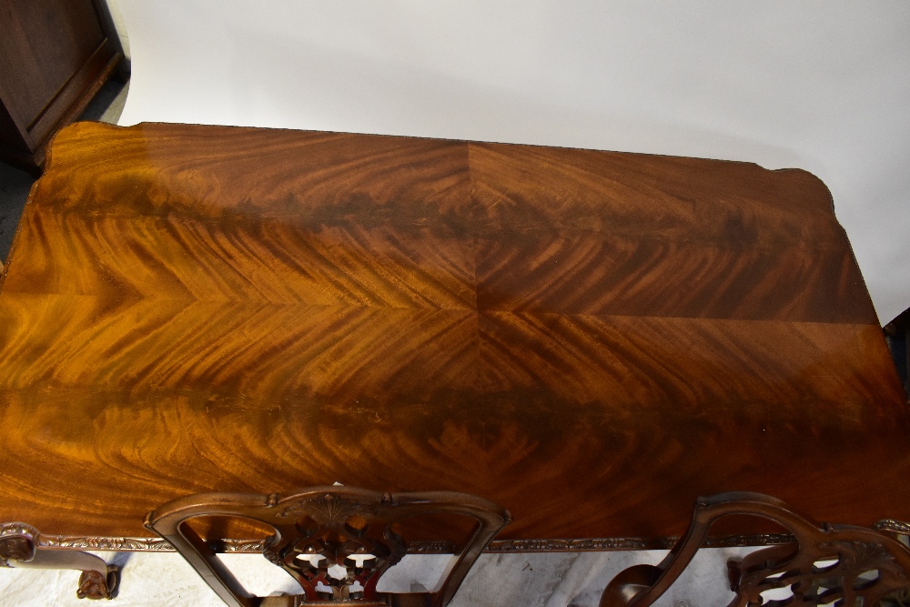 A reproduction Regency dining table with flame mahogany effect top, - Image 2 of 3