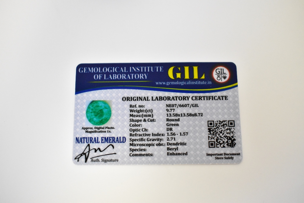A loose 9.77 carat round emerald with GIL Laboratory Certificate. - Image 3 of 3