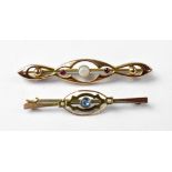 Two Victorian/Edwardian style 9ct gold brooches,