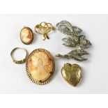 Various items of costume jewellery to include a 9ct gold ring,