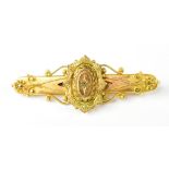 An Edwardian 15ct yellow gold brooch,