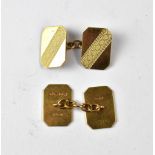 A pair of vintage gentlemen's 9ct gold hallmarked cufflinks of rectangular form,