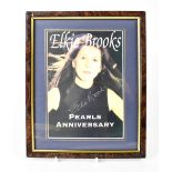 ROCK & POP; a group of autographed ephemera including a stock photograph of Elkie Brooks,