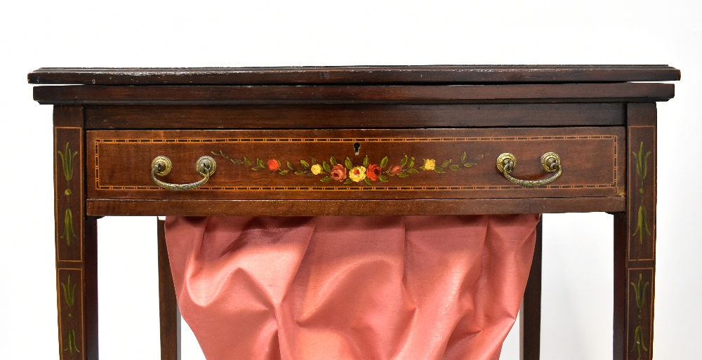 An Edwardian mahogany inlaid and satinwood crossbanded combination games/sewing table, - Image 3 of 8