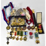 MASONIC INTEREST; a good collection of various mixed Masonic items, to include jewels,