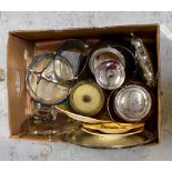 A collectors' lot to include circa 1950s vintage glassware, water glass, glass plates, glass bowls,