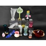A mixed lot of modern, vintage and antique clear and coloured glassware and crystal,