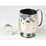 A hallmarked silver children's mug, Mappin & Webb, London 1909, height 8.