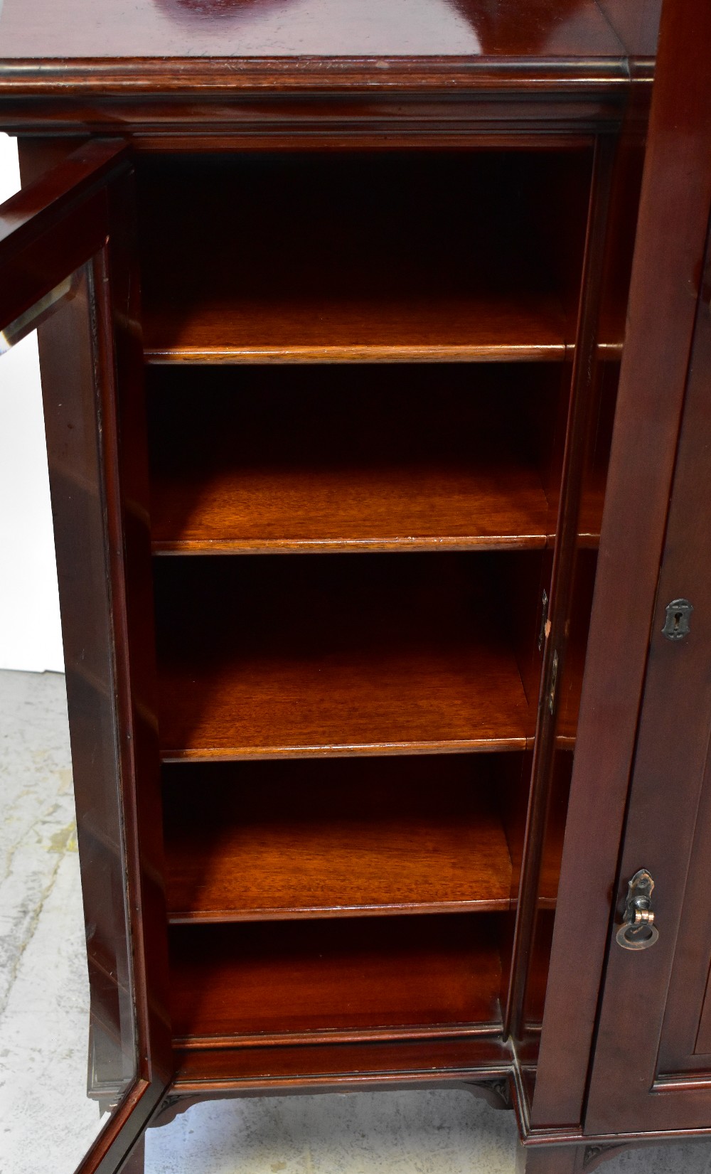 A Victorian mahogany surgical cabinet, t - Bild 5 aus 8