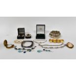 Various items of costume jewellery to in