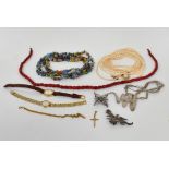 Various modern and vintage costume jewel