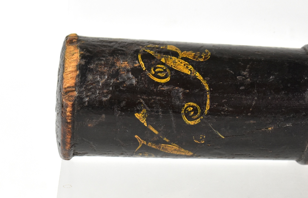 A Victorian three-band ebonised truncheo - Bild 4 aus 6