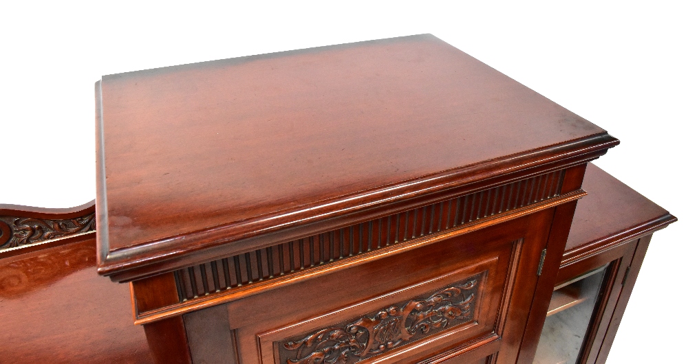 A Victorian mahogany surgical cabinet, t - Bild 8 aus 8