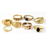 Eight 9ct yellow gold signet rings, vari