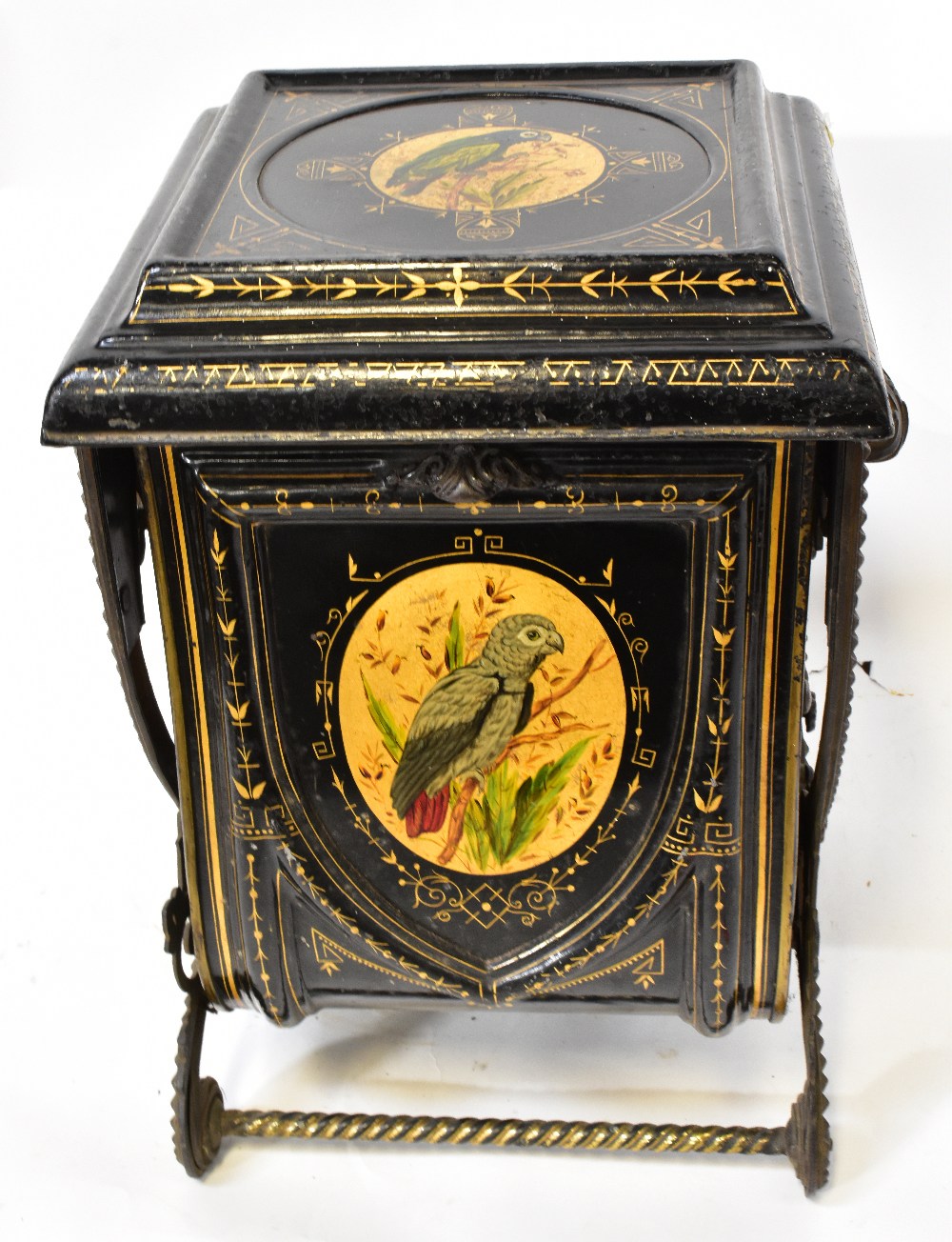 A 19th century hand painted and gilt-heightened black lacquered tin plate purdonium coal cabinet - Bild 2 aus 2