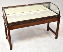 An early 20th century mahogany shop display/bijouterie table,