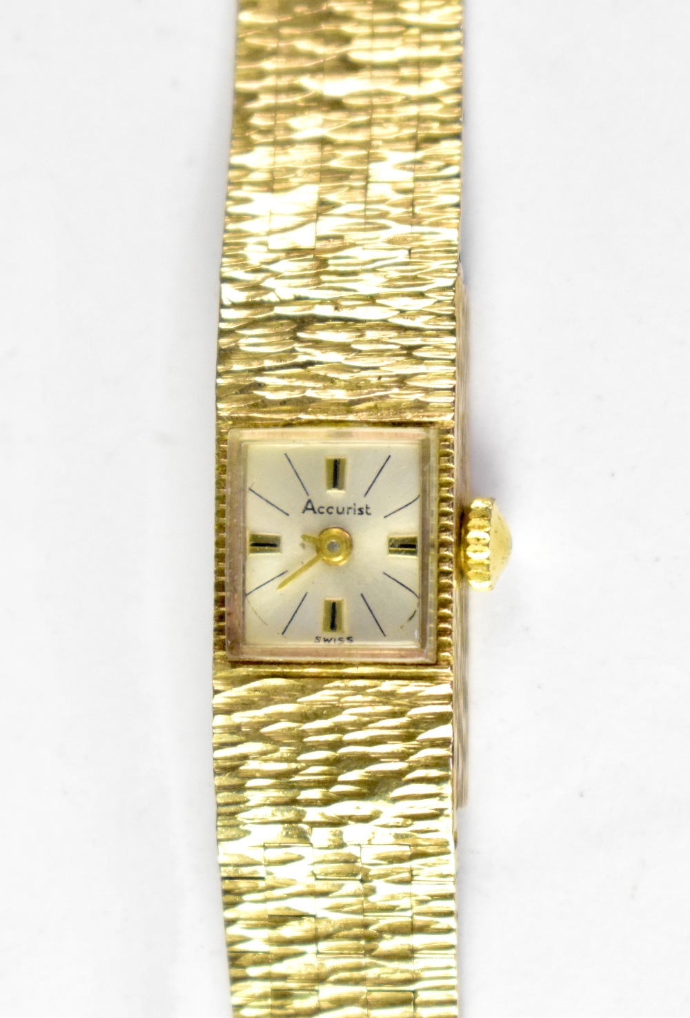 ACCURIST; a ladies' 9ct gold 1970s-style vintage crown wind wristwatch, - Bild 2 aus 2