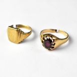Two 9ct gold rings, one with square table and tapered shoulders, size O,