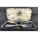 An Elizabeth II hallmarked silver three-piece Christening set comprising spoon,