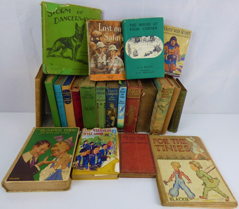 Various vintage children's books to include 'The House at Pooh Corner',