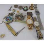 Various items of mixed collectibles and costume jewellery,