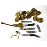 A collectors' lot comprising a copper and brass model steam turbine, five penknives, etc.