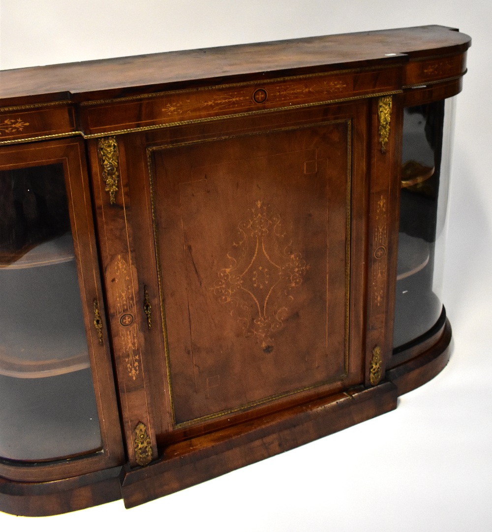 A Victorian walnut and satinwood inlaid bow-fronted credenza, - Bild 2 aus 2