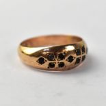 A vintage 9ct gold ring, size P, approx 2g.